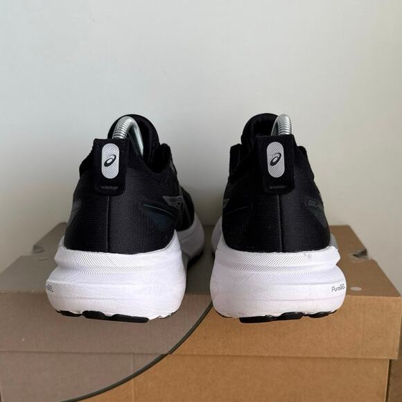 Asics Gel Kayano 31 Black/White Women Running Sneakers- SZ 9 - Picture 3 of 14